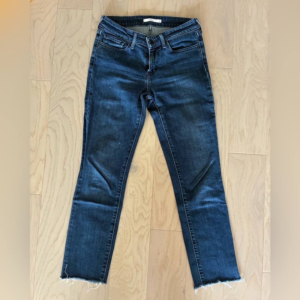 Levi's Midnight Blue cropped Skinny Jeans
